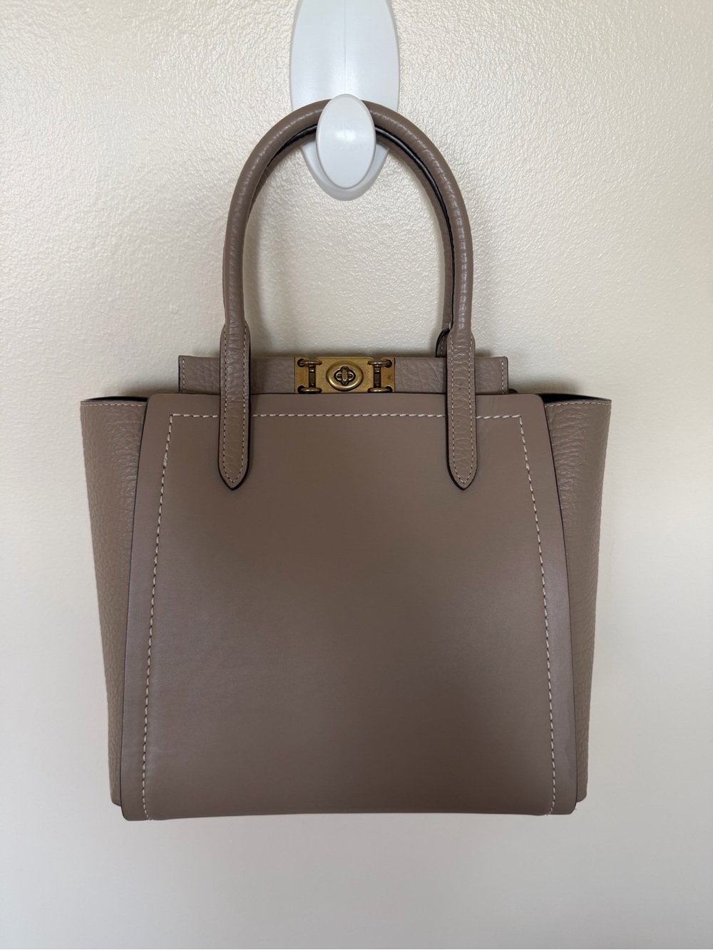 COACH Troupe Tote Shoulder Bag J1980-79468 in Taupe Sandstone